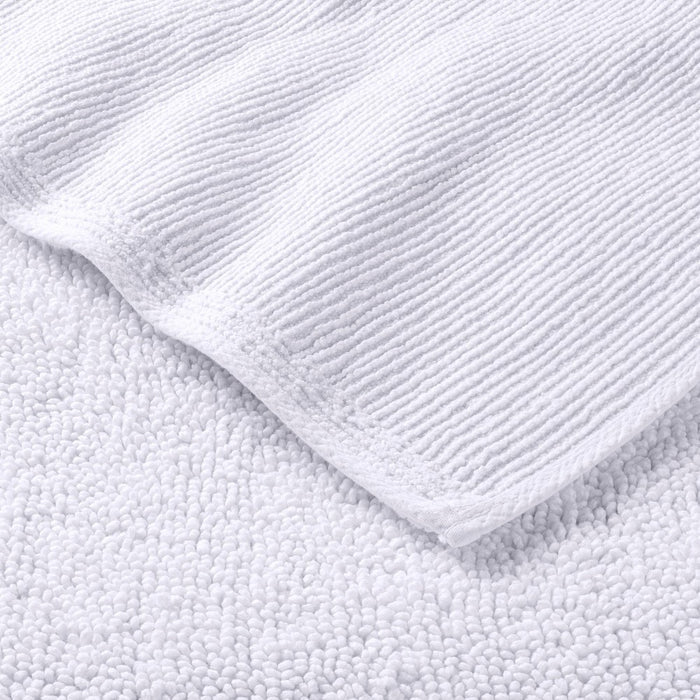 24"x40" Looped Bath Rug White - Casaluna
