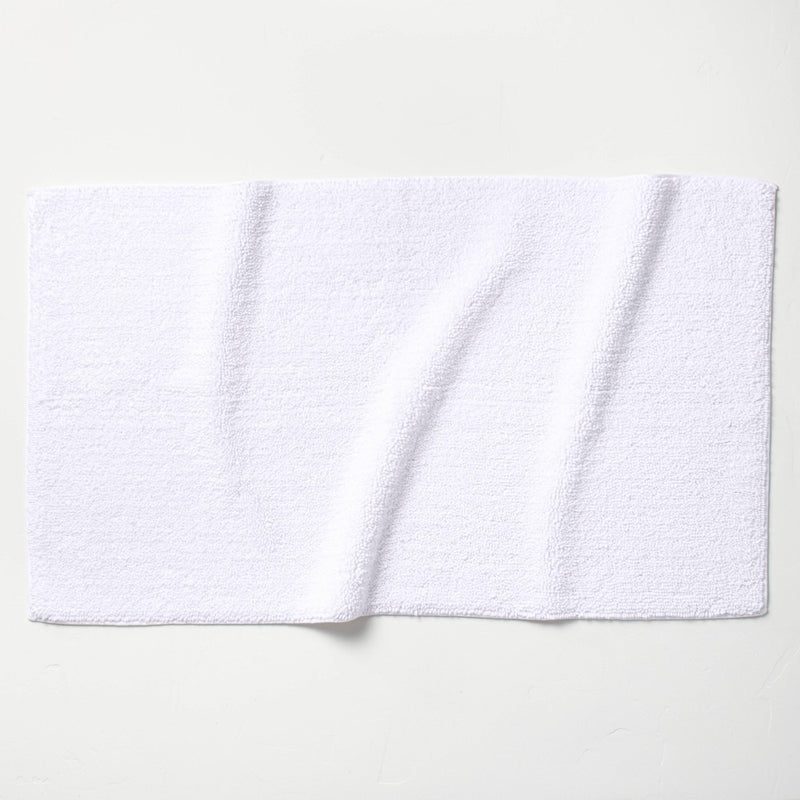 24"x40" Looped Bath Rug White - Casaluna