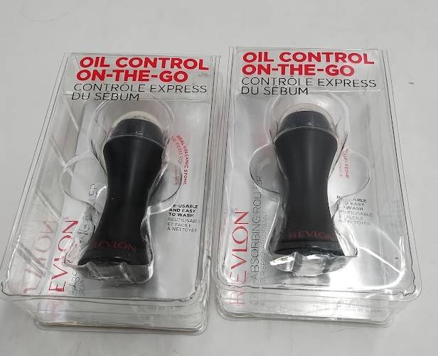 Revlon Oil Absorbing Volcanic Roller SINGLE
