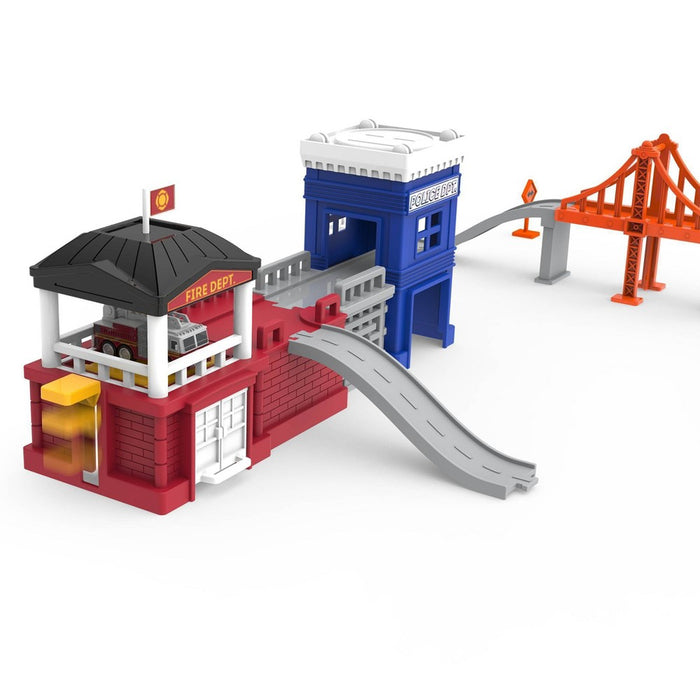 DRIVEN - Truck Playset with Fire Station - Build-A-City - 140pc