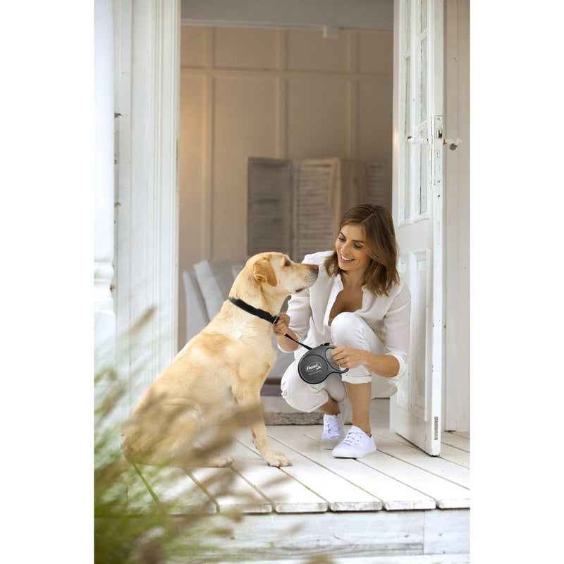 Flexi Fun Retractable 16ft Dog Leash - Black - M - 26 to 44lbs