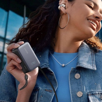 Anker 10000 mAh 45W with Built-In Retractable USB-C Cable