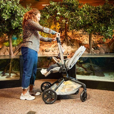 Safety 1st Turn & Go Rotating Travel System - French Gray (LOCAL PICKUP ONLY)