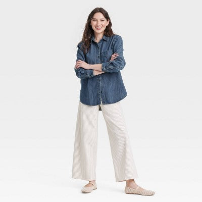 Women's Relaxed Fit Denim Button-Down Shirt L