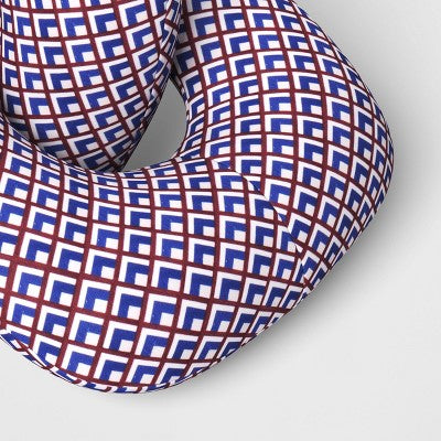 Chain Link Shaped Pillow - Threshold