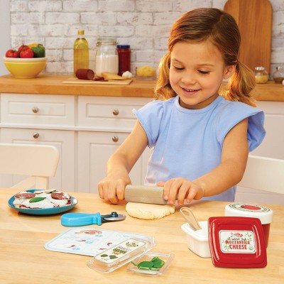 Little Tikes Creative Chefs Pizza Kit with Special Make-It Mix Play Sand 18+ Accessories