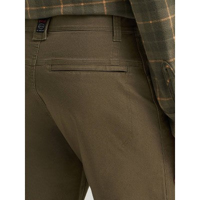 Wrangler Men's ATG Mountain Utility Straight Fit Pant Olive 40x30