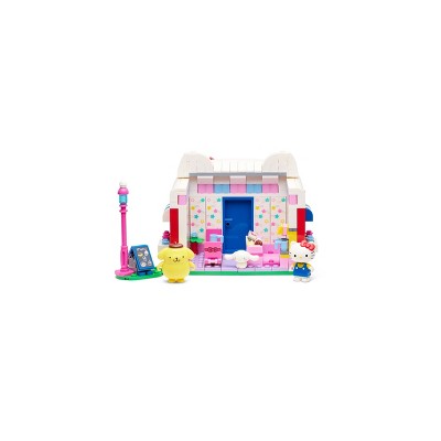 Hello Kitty and Friends Hello Kitty's Dream Cafe Building Set with Hello Kitty, Cinnamoroll, and Pompompurin Minifigures