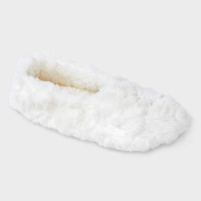 Women's Pebble Textured Faux Fur Cozy Pull-On Slipper Socks with Grippers - Auden Ivory S/M
