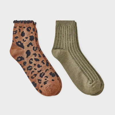 Women's Leopard Print Ruffle Trim Ultra Soft 2pk Ankle Socks - Auden Brown/Black/Olive Green 4-10