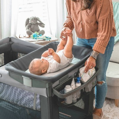 Chicco Lullaby Playard - Calla: Locking Wheels, Changing Table, Carrying Bag, Maximum Bassinette Weight 15 lbs (LOCAL PICKUP ONLY)