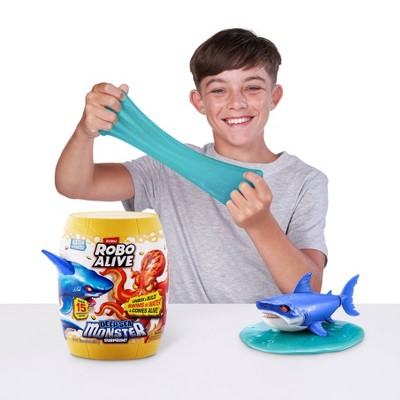Robo Alive Deep Sea Monster Surprise by ZURU