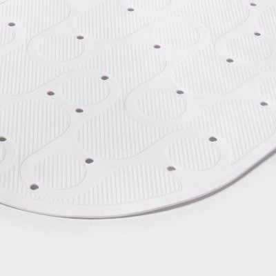 15"x27" Rounded Bath Mat White - Room Essentials