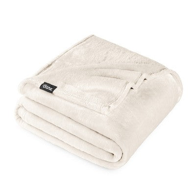 Vanilla Microplush Full/Queen Fleece Blanket by Bare Home