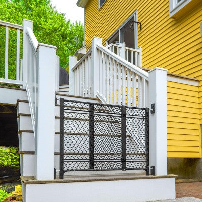Ingenuity Doorway 42W Series Dog and Baby Gate, Indoor Outdoor - Black (LOCAL PICKUP ONLY)