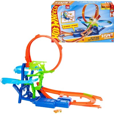 Hot Wheels Action Mid-Air Multi-Crash Toy Vehicle Playset - 37pk (LOCAL PICKUP ONLY)