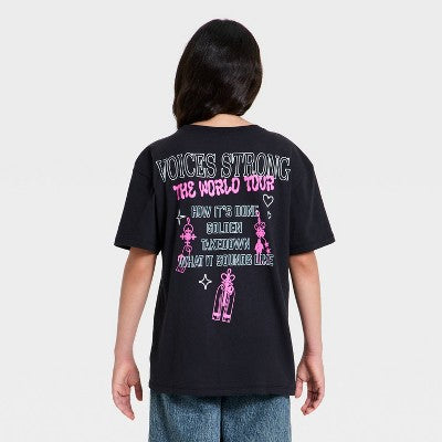 Girls' KPop Demon Hunters Huntrix d Graphic T-Shirt - Black S
