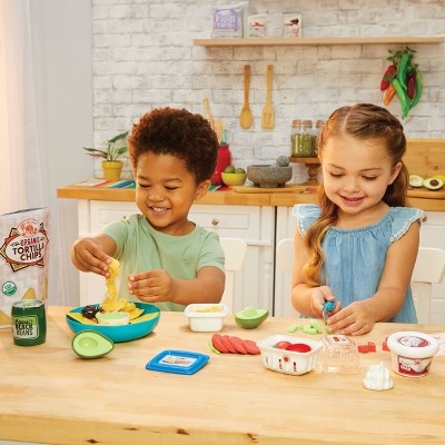 Little Tikes Creative Chefs Nacho Kit with Make-It Mix Play Sand
