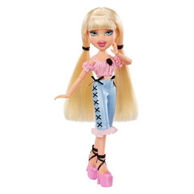 Bratz 11" Goin' Out! Cloe Fashion Doll with Accessories