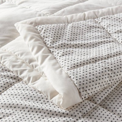 Twin/Twin Extra Long Quilted Down Alternative Bed Blanket Ivory Dash - Room Essentials: Woven, Reversible, STANDARD 100 by OEKO-TEX