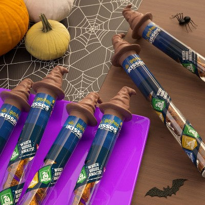 HERSHEY'S Kisses Milk Chocolate Harry Potter Halloween Candy Cane - 2.08oz