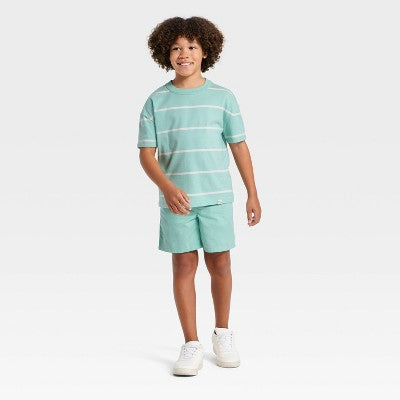 Boys' 'Above the Knee' Pull-On Shorts - Cat & Jack  L
