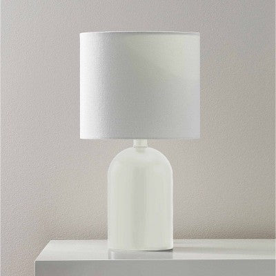Rust-Oleum Universal Spray Paint Matte Farmhouse White: Interior & Exterior, Wood & Metal, Oil-Based, 12 oz