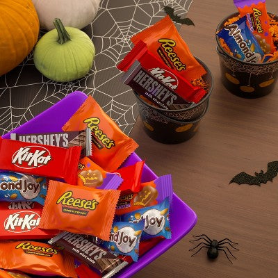 HERSHEY'S Reese's Kit Kat Almond Joy Halloween Candy Variety Bag - 75pc/39.43oz