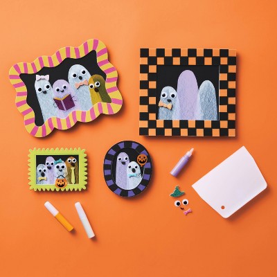 Halloween Craft Squeegee Ghost Portraits Painting Activity DIY Art Kits - Mondo Llama