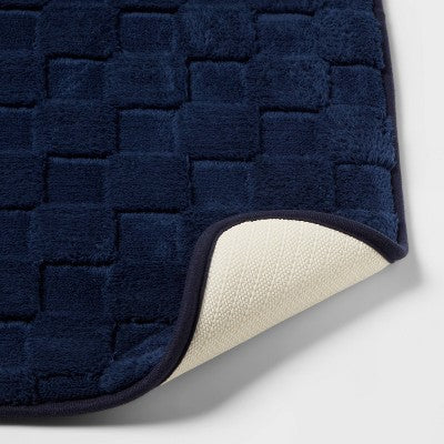 20"x30" Everyday Checked Cushion Bath Rug Navy - Room Essentials