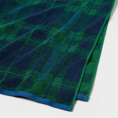 Winter Wonderland Plaid Christmas Bath Towel Blue/Green - Threshold