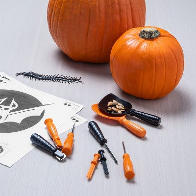 Halloween 9ct Tools and 16ct Patterns Pumpkin Carving Party Kit - Hyde and EEK! Boutique: Includes Stencils & Scoops