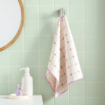 Quick Dry Reversible Checkered Hand Towel Pink - Room Essentials