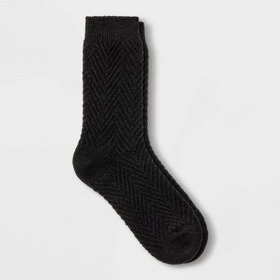 Women's Chevron Textured Supersoft Crew Boot Socks - Universal Thread Black 4-10