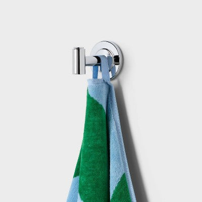36"x72" Reversible Diagonal Striped Oversized Beach Towel Blue/Green - Room Essentials