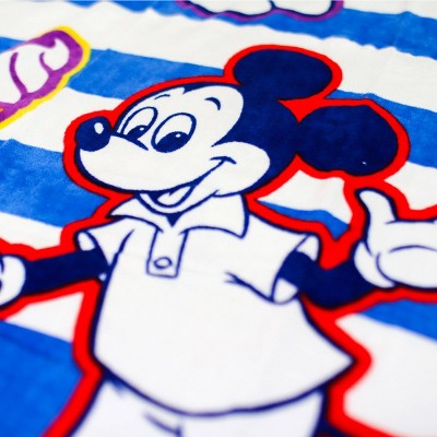 Mickey Mouse & Friends Minnie Mouse Beach Towel