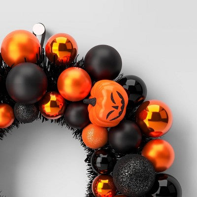 16" Pumpkins Shatterproof Wreath Halloween Decorative Prop - Hyde & EEK! Boutique: Indoor/Outdoor