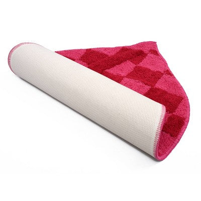 20"x30" Checkered Lips Non Skid Bath Rug Pink - NatureStep