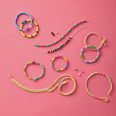 Beaded Bracelet Craft Kit - Mondo Llama