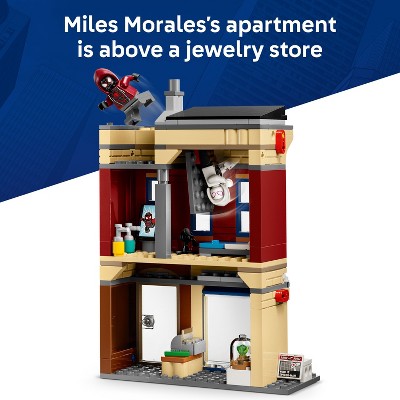 LEGO Marvel Spider-Man vs Oscorp Building Toy 76324