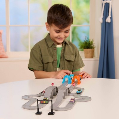 DRIVEN by Battat - Pocket Turbo Launcher Race Track Playset