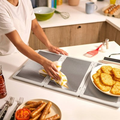 bella Fold and Store Warming Tray Oatmilk: Stainless Steel, Temperature Control, 330W, 3-Piece, 2-Year Warranty