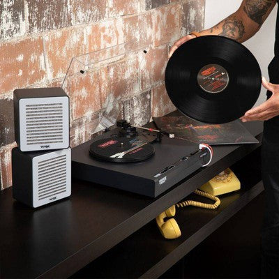 STRANGER THINGS Victrola WSQK Record Turntable Speakers Netflix