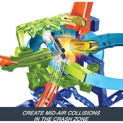 Hot Wheels Action Mid-Air Multi-Crash Toy Vehicle Playset - 37pk (LOCAL PICKUP ONLY)