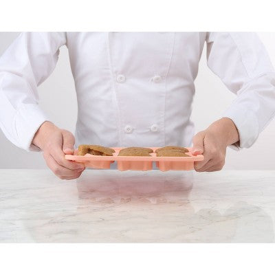 Trudeau 9 Cavity Silicone Bunny and Carrot Pan Pink