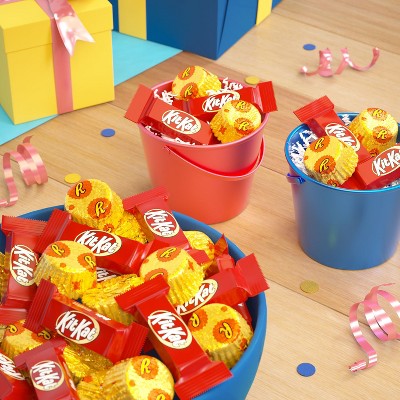 Reese's and Kit Kat Miniatures Milk Chocolate Assortment Candy Variety Pack - 33.36oz
