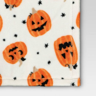 Halloween Pumpkin Throw Blanket Ivory - Hyde & EEK! Boutique: Knitted Recycled Polyester, 50x60", Botanical Pattern