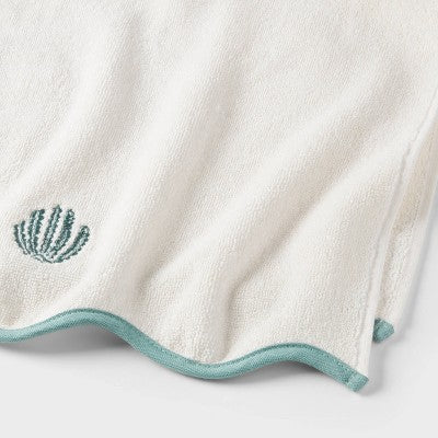 Coastal Hand Towel Scallop Edging Cream - Threshold
