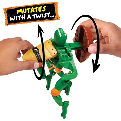 Teenage Mutant Ninja Turtles Michelangelo Pet to Ninja Action Figure