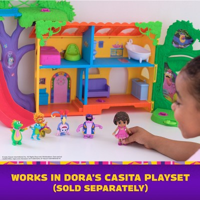 Dora Fantastic Friends Gift Pack with Dora, Boots, Tico, Isa, and Fiesta Trio